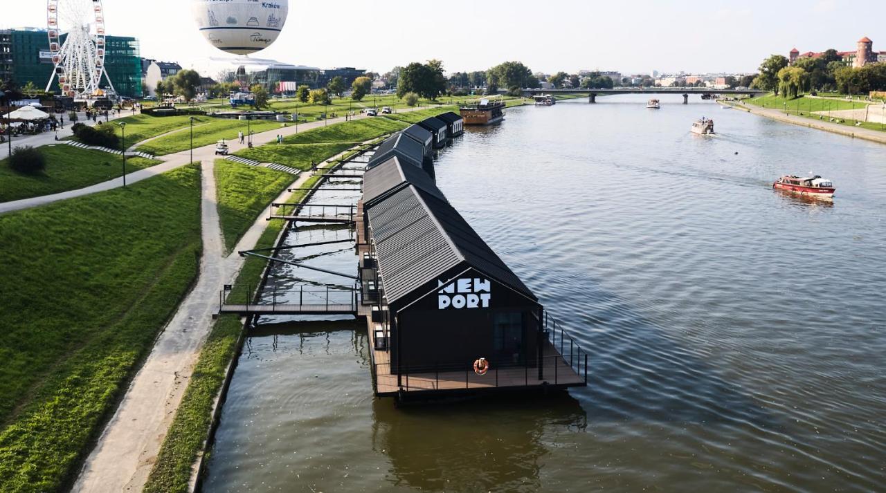 New Port - Premium Floating